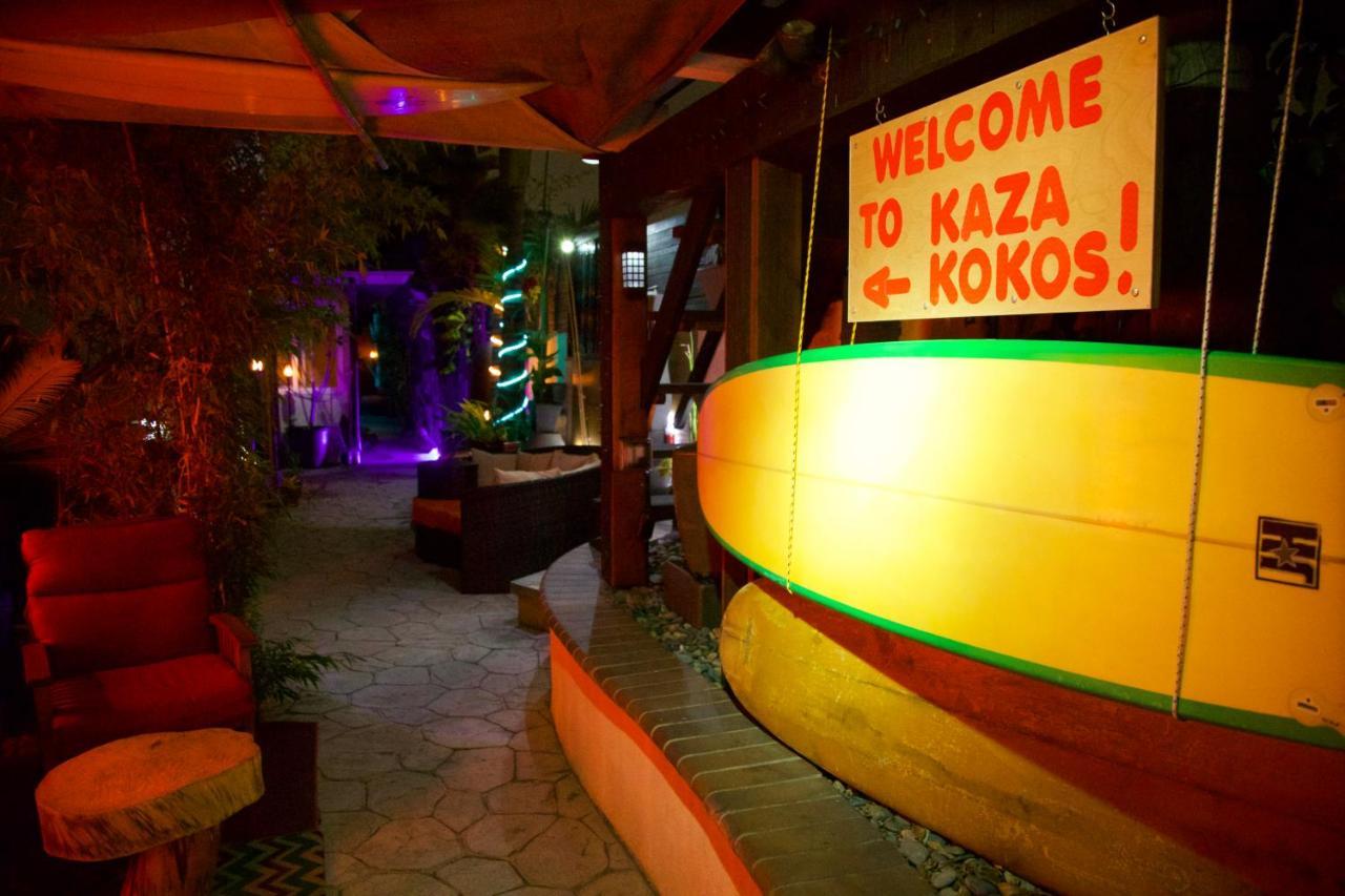 Kaza Kokos Hotel Oceanside Exterior photo